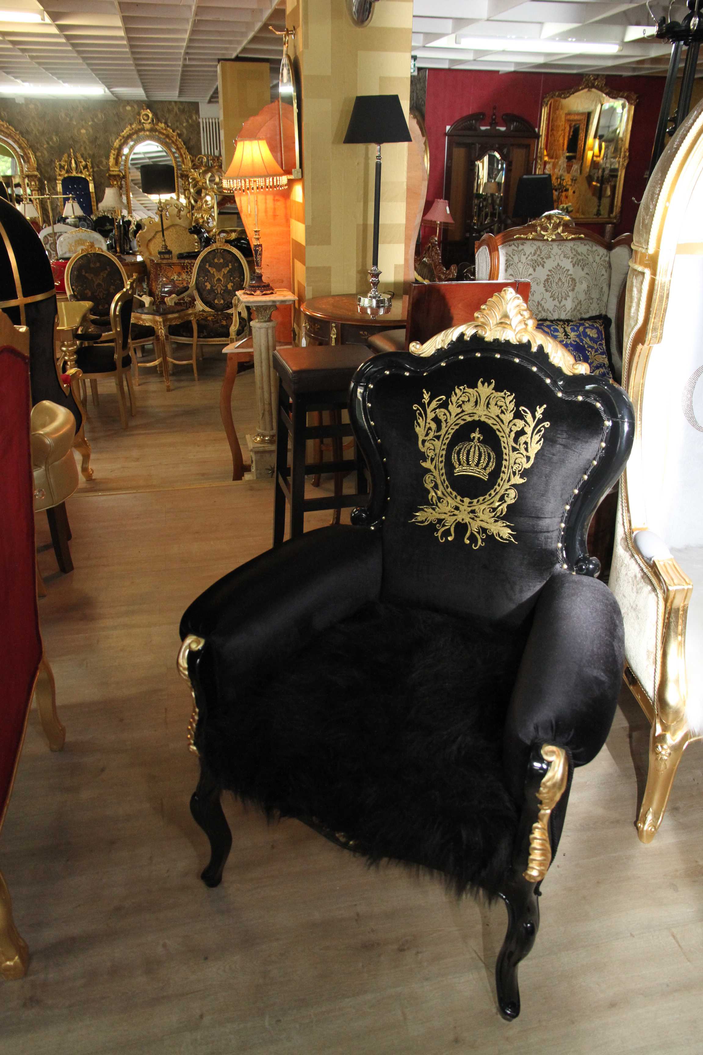 Luxus Barock Möbelgeschäft in Essen Prunkvolle Barock